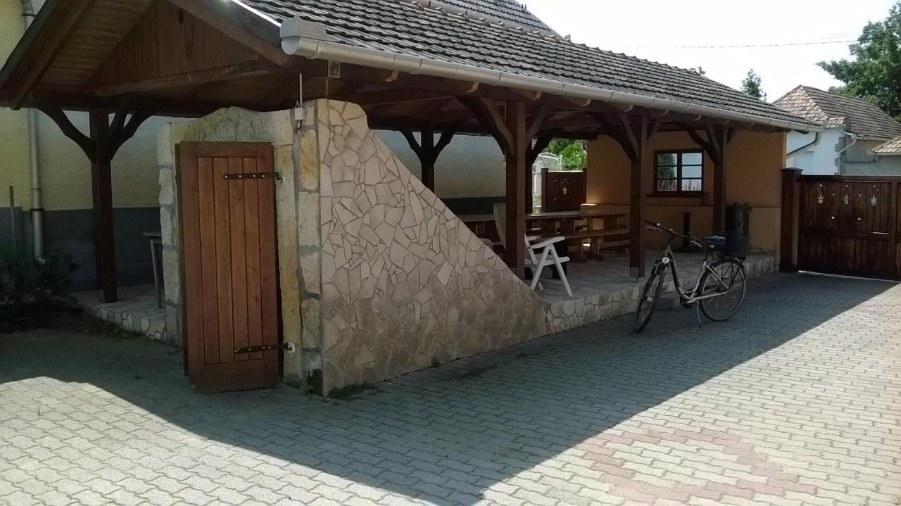 Villa Giulia Vendeghaz Verpelét Екстериор снимка