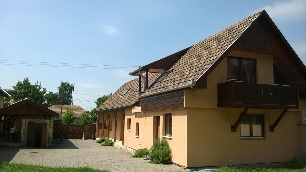 Villa Giulia Vendeghaz Verpelét Екстериор снимка
