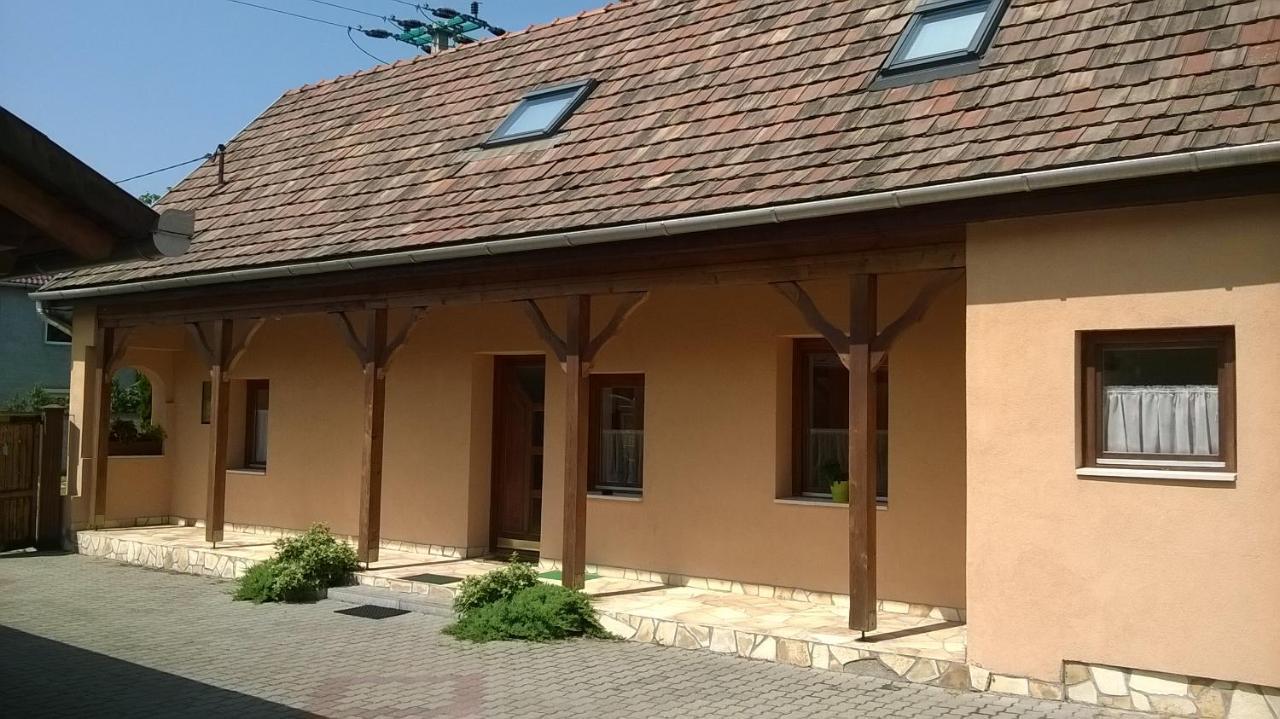 Villa Giulia Vendeghaz Verpelét Екстериор снимка