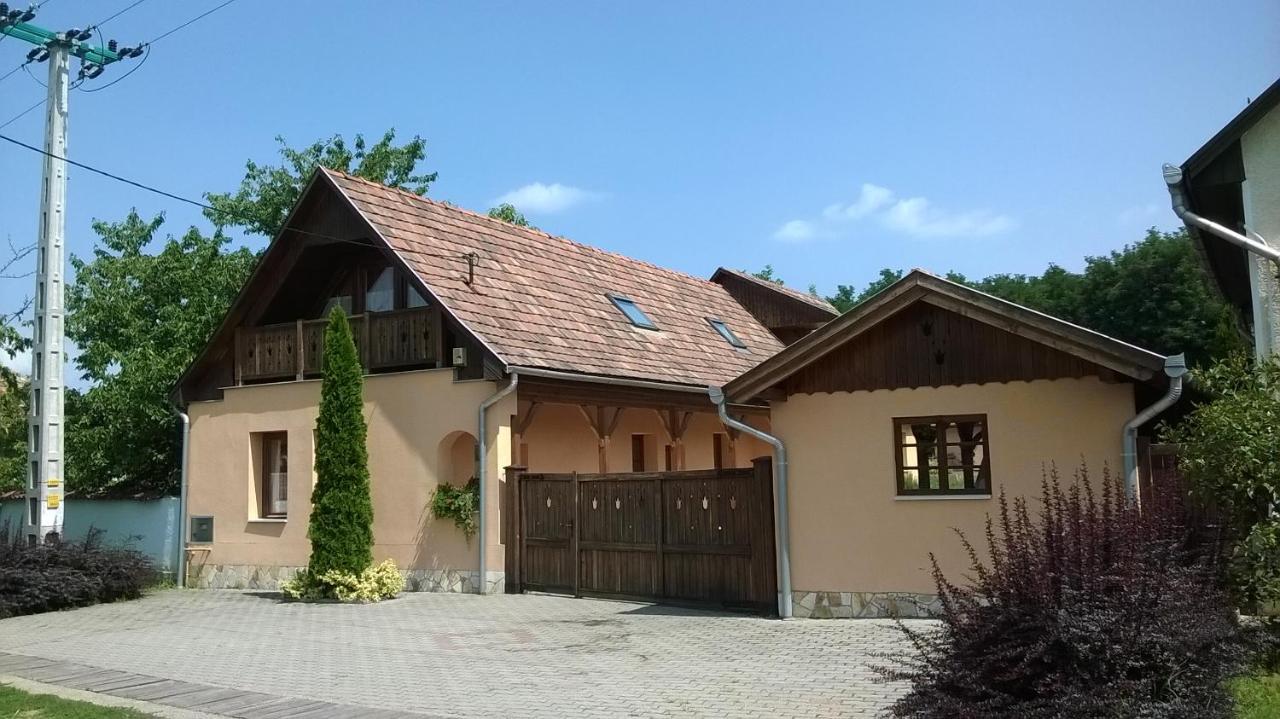 Villa Giulia Vendeghaz Verpelét Екстериор снимка